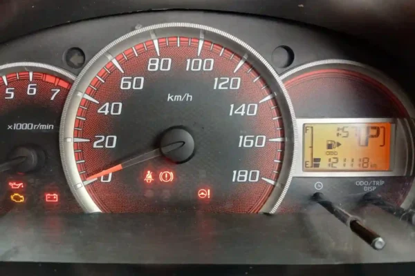 Toyota Avanza Veloz 1.5 AT 2013