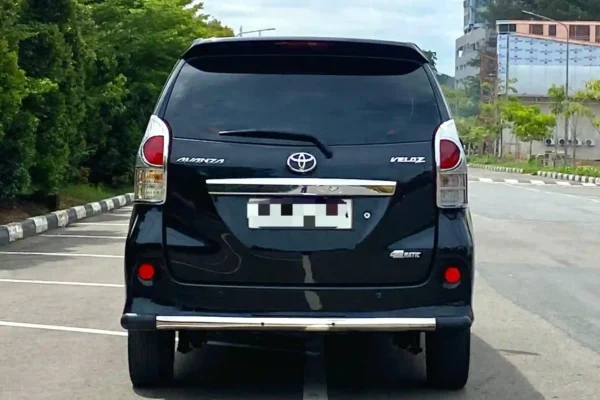 Toyota Avanza Veloz 1.5 AT 2013