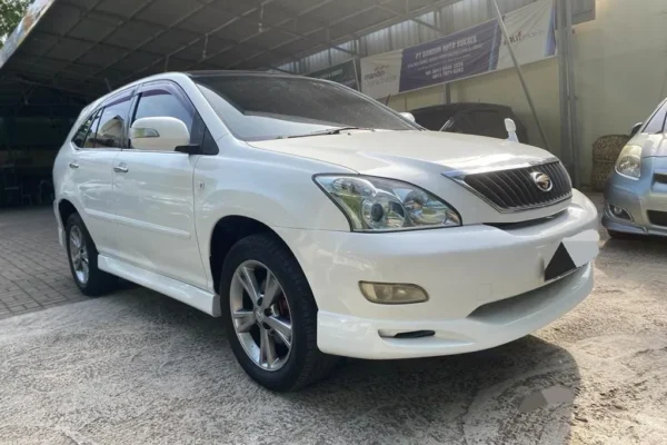 Toyota Harrier 3.0 e-CVT 2003